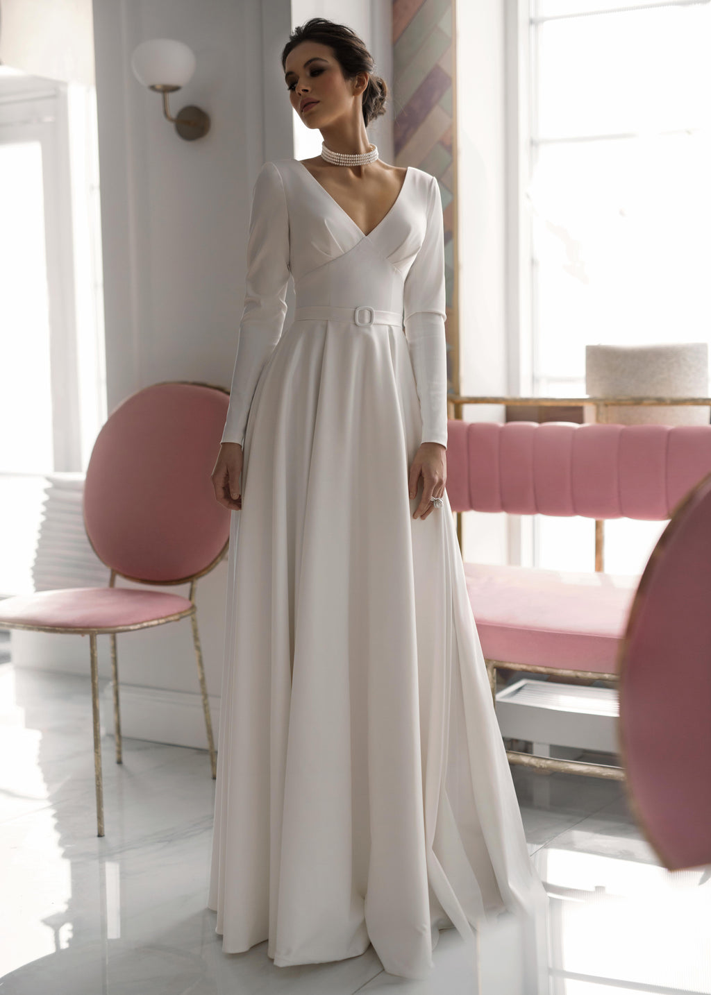 Long sleeve white wedding dress. A-line wedding dress online.