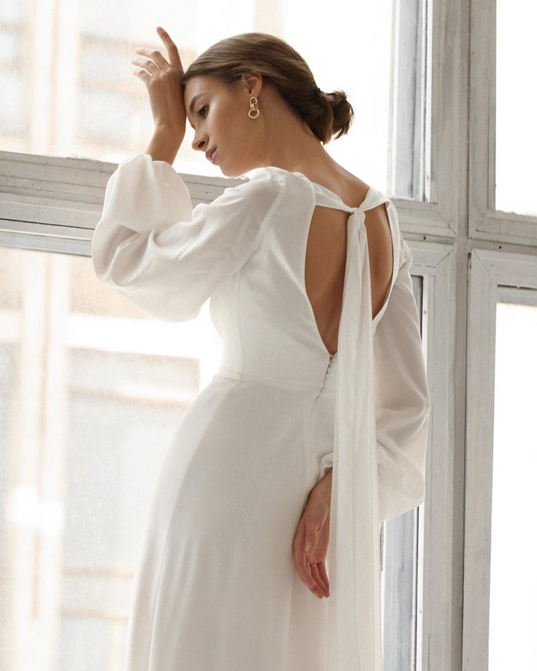 Bohemian bridal gown online. Chiffon wedding dress. Long sleeve wedding dress online. White long sleeve dress.