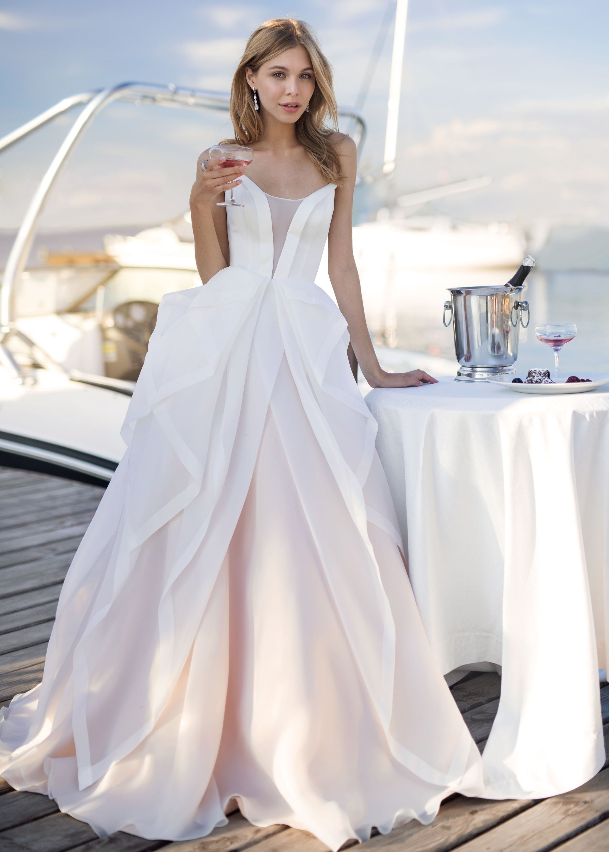 Modern A - line bridal gown. Cheap wedding gowns online.