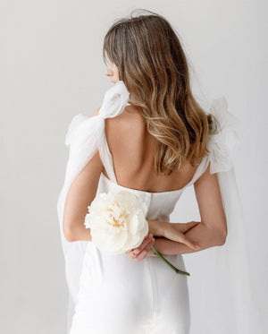 Bridal jumpsuit online. White jumpsuit for brides.